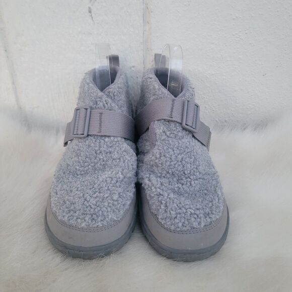Chaco Ramble Fluff Sherpa Booties Gray Comfy Slippers New Sz Women's sz 8/ EU 39 - Picture 1 of 7